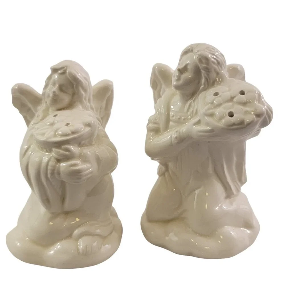 Vintage McConnell Talus Collectible Ceramic Angels Salt & Pepper Shaker Set